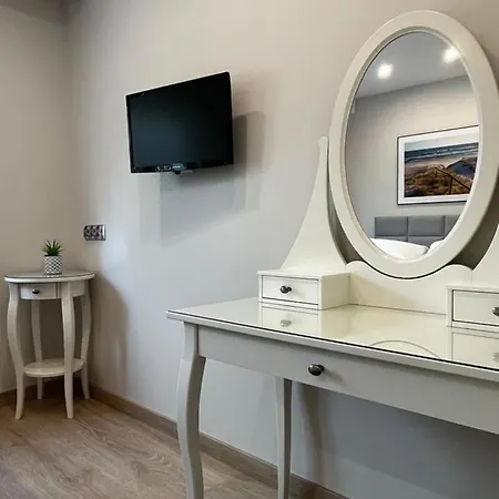 Przy Promenadzie Holiday home *